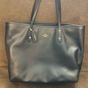 Leather COACH tote